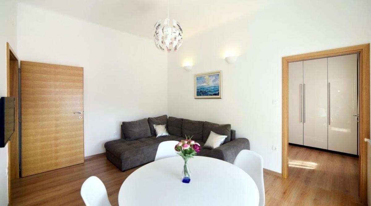 City 1 Apartment In The Center Of זאגרב מראה חיצוני תמונה